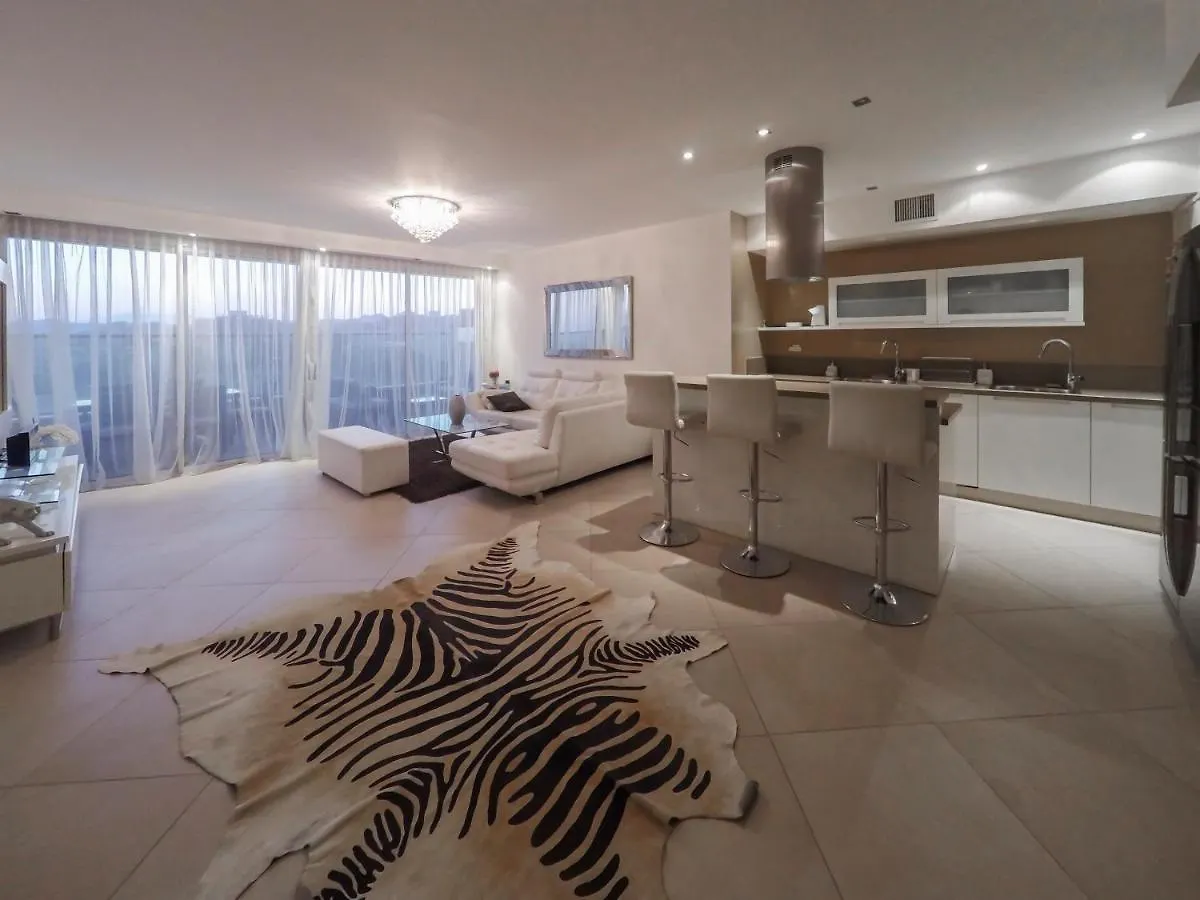 Beautiful Golf Residence Eilat